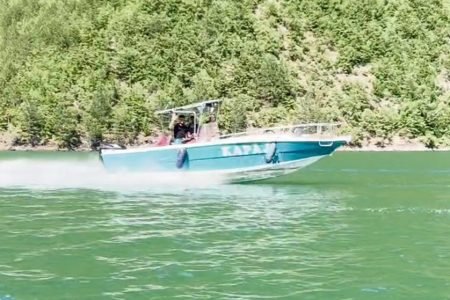 SpeedBoat